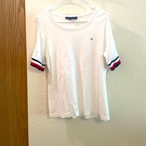 tommy hilifinger white tshirt m
